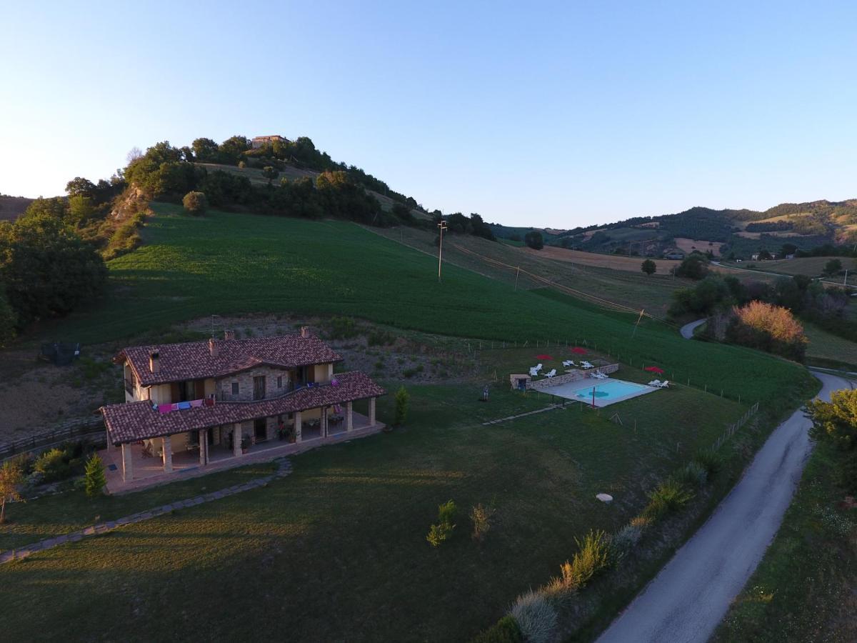 Villa Agriturismo La Spiga D'Oro Frontino Exterior foto