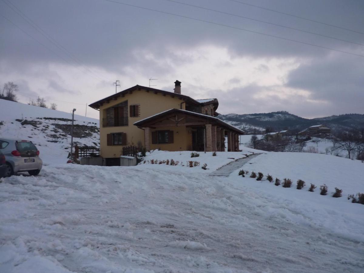 Villa Agriturismo La Spiga D'Oro Frontino Exterior foto